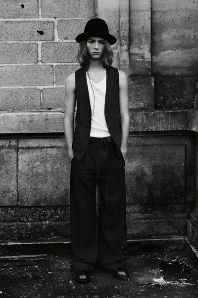 Look 10